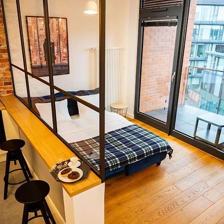 Chic Apartment In Historic Koneser Area Varsavia Esterno foto