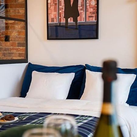 Chic Apartment In Historic Koneser Area Varsavia Esterno foto