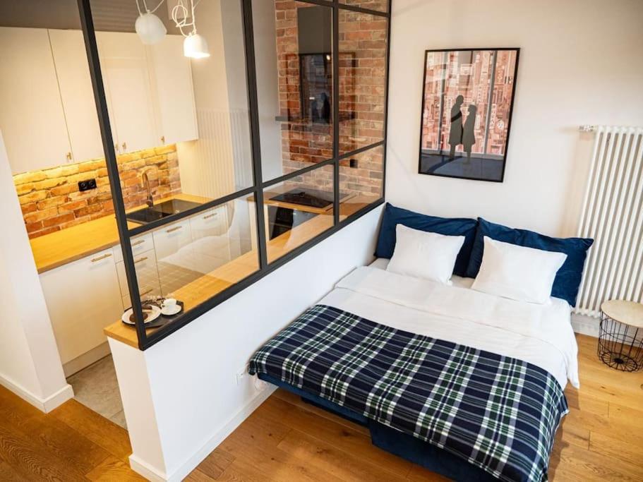 Chic Apartment In Historic Koneser Area Varsavia Esterno foto