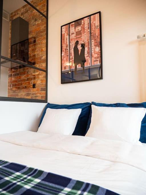 Chic Apartment In Historic Koneser Area Varsavia Esterno foto