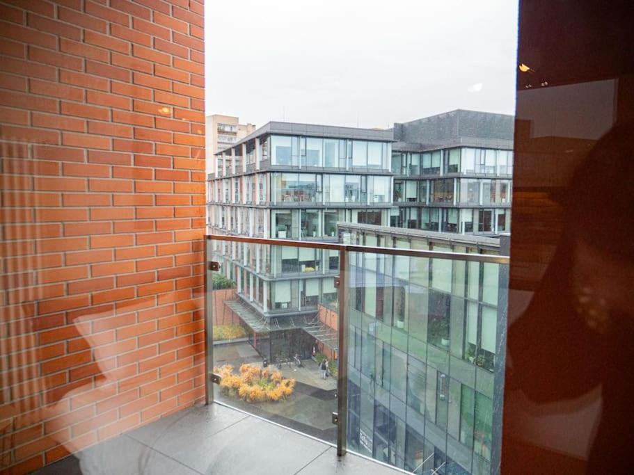 Chic Apartment In Historic Koneser Area Varsavia Esterno foto