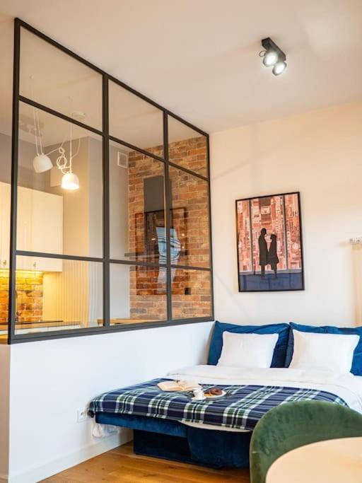 Chic Apartment In Historic Koneser Area Varsavia Esterno foto