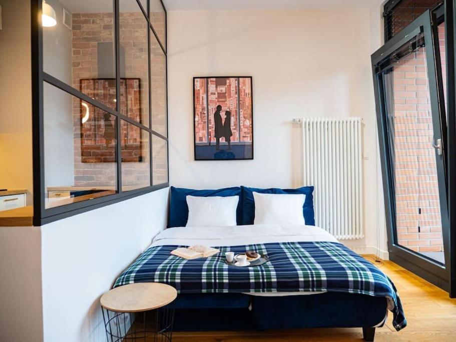 Chic Apartment In Historic Koneser Area Varsavia Esterno foto