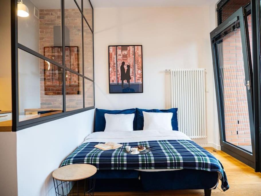 Chic Apartment In Historic Koneser Area Varsavia Esterno foto